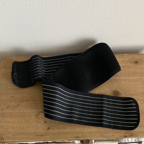 Pregnancy Support Belt Size Small - Picture 2 of 3